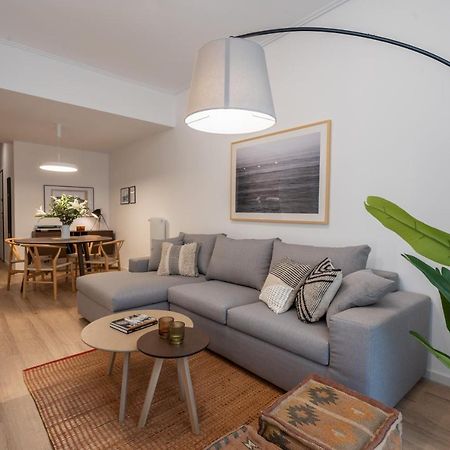 Unique 2 Bedrooms Apartment, Steps To Plaka And City Center เอเธนส์ ภายนอก รูปภาพ